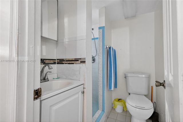 341 S Biscayne River Dr, Miami, FL 33169