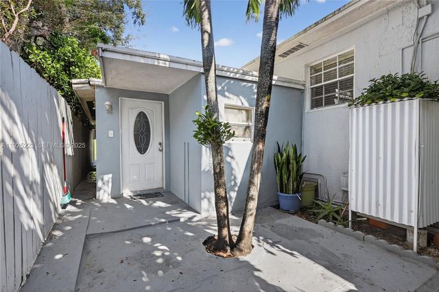 341 S Biscayne River Dr, Miami, FL 33169