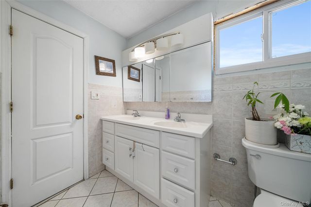 342 Revilo Avenue, Shirley, NY 11967