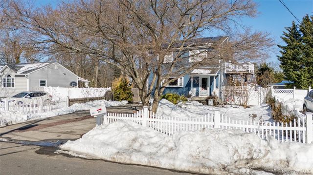 342 Revilo Avenue, Shirley, NY 11967