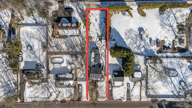 342 Revilo Avenue, Shirley, NY 11967