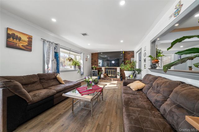 342 Revilo Avenue, Shirley, NY 11967