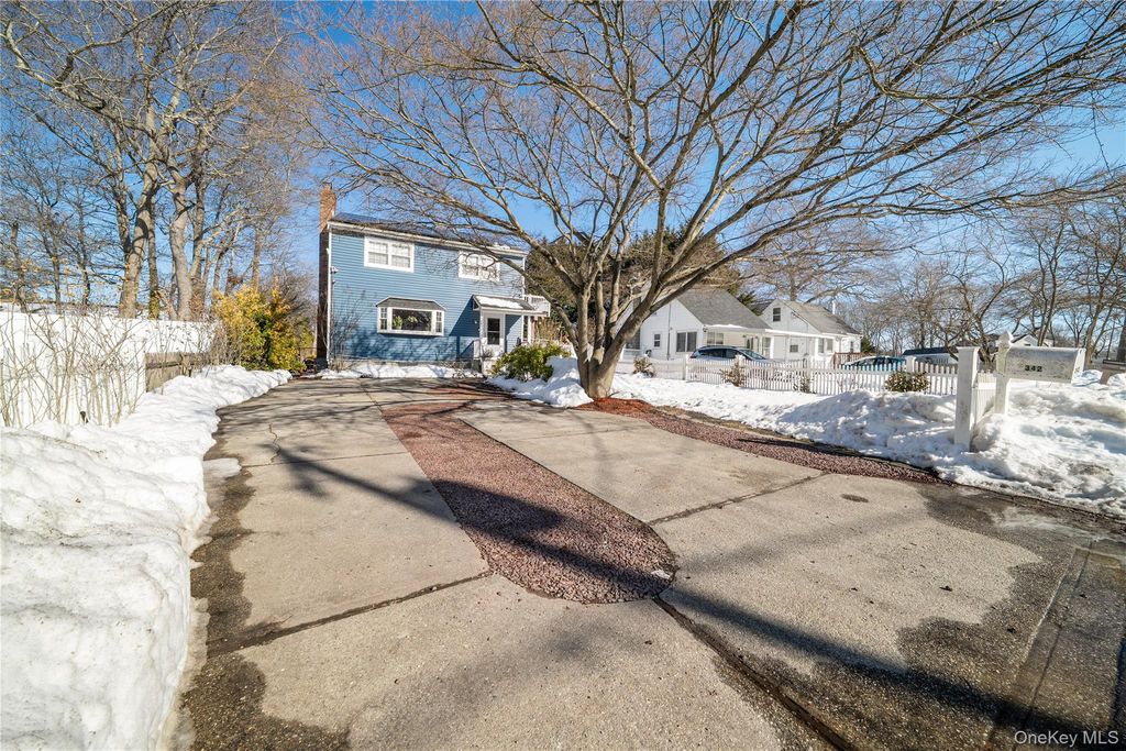 342 Revilo Avenue, Shirley, NY 11967