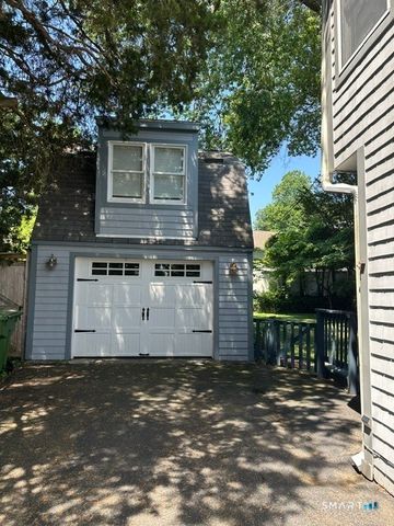 914 South Pine Creek Road, Fairfield, CT 06824