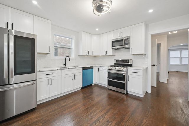 8389 S Baltimore Avenue, Chicago, IL 60617