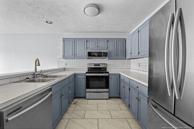 488 Lands End Road, Fayetteville, NC 28314