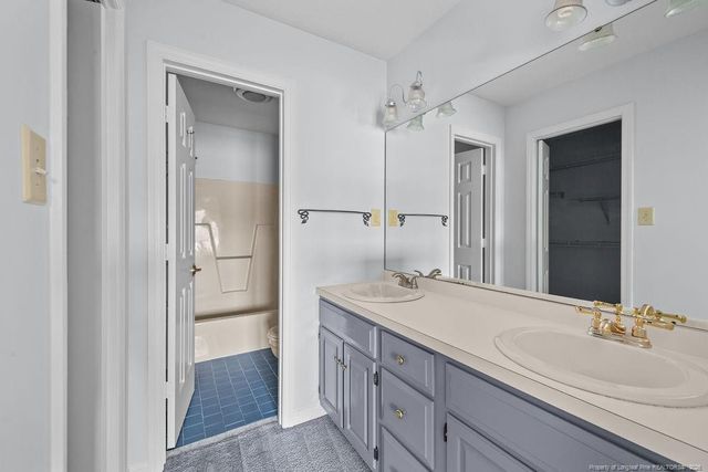 488 Lands End Road, Fayetteville, NC 28314