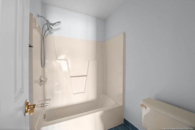 488 Lands End Road, Fayetteville, NC 28314