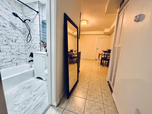 3114 N Central Park Avenue 1, Chicago, IL 60618