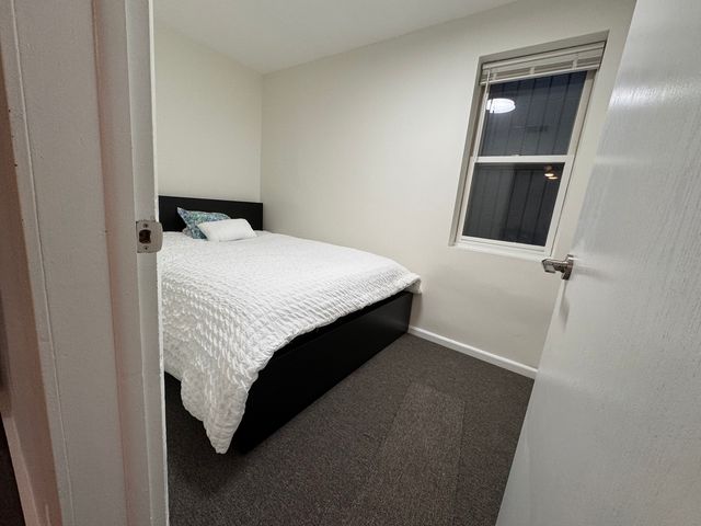 3114 N Central Park Avenue 1, Chicago, IL 60618