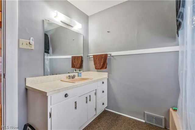 455 W Maryland Avenue, Sebring, OH 44672