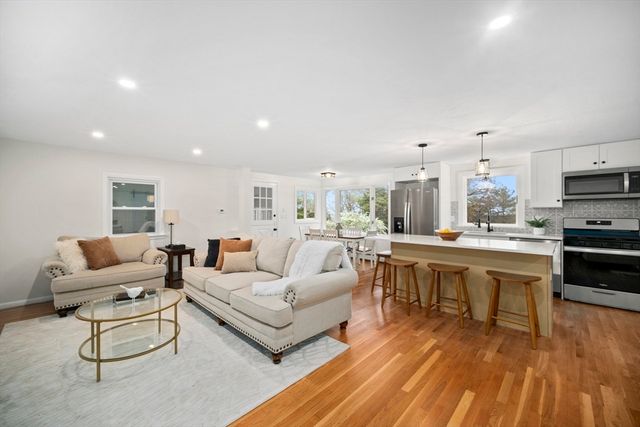 30 Tupelo Rd, Marshfield, MA 02050
