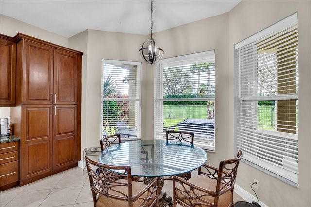 1929 Grey Falcon Circle SW, Vero Beach, FL 32962