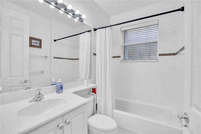 1929 Grey Falcon Circle SW, Vero Beach, FL 32962