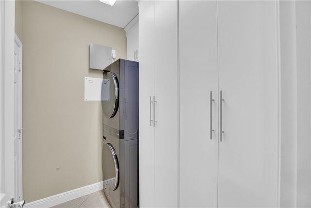 1929 Grey Falcon Circle SW, Vero Beach, FL 32962