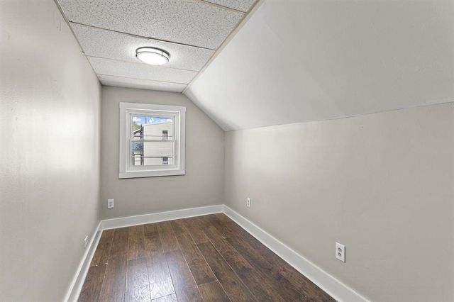 383 Manchester Street, Manchester, NH 03103