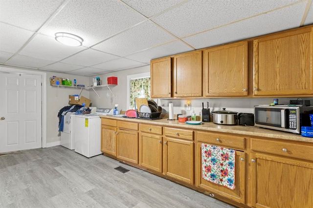 383 Manchester Street, Manchester, NH 03103