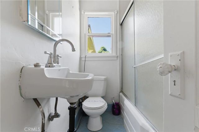 2004 Echo Park Avenue, Los Angeles, CA 90026