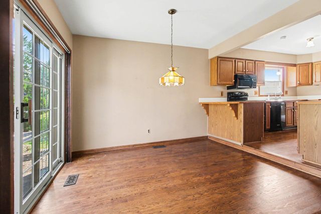 41826 Sunnydale Lane, Northville, MI 48168