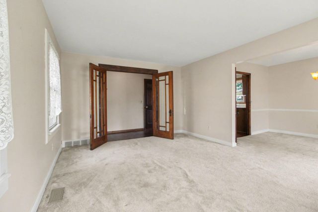 41826 Sunnydale Lane, Northville, MI 48168