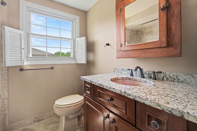 41826 Sunnydale Lane, Northville, MI 48168