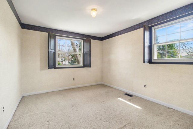 41826 Sunnydale Lane, Northville, MI 48168