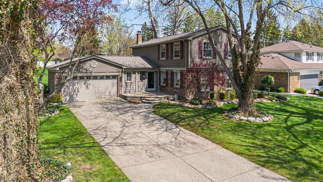 41826 Sunnydale Lane, Northville, MI 48168