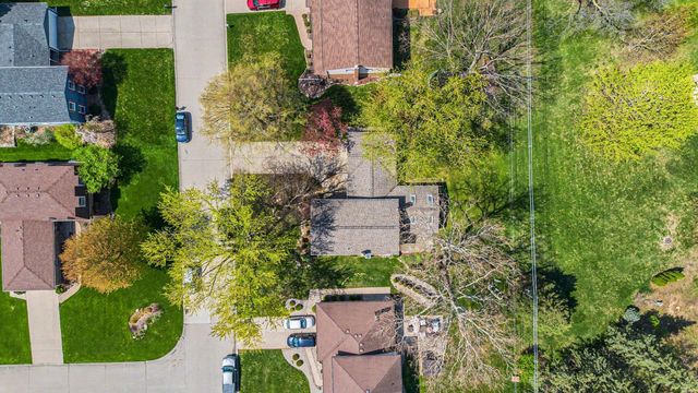 41826 Sunnydale Lane, Northville, MI 48168