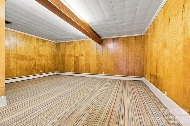 4830 N Center Street, Hickory, NC 28601