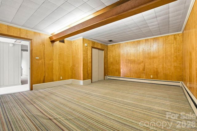 4830 N Center Street, Hickory, NC 28601