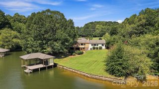 4830 N Center Street, Hickory, NC 28601