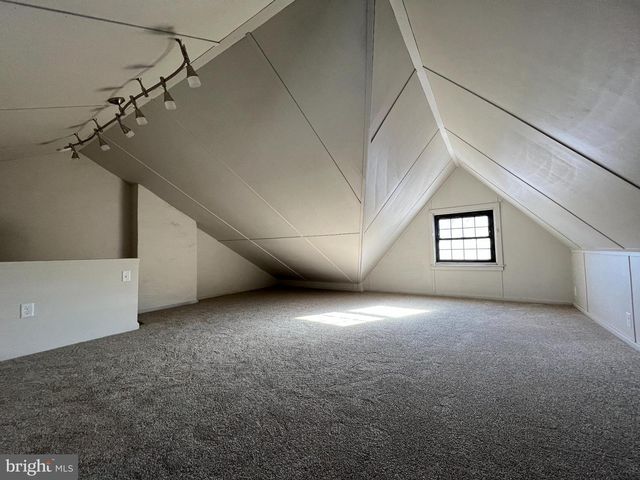 315 SUNSET RD, Reading, PA 19611