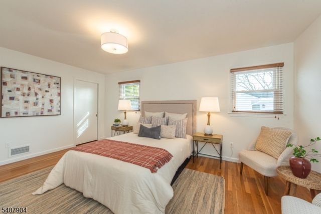 33 Tuers Pl, Montclair Twp., NJ 07043