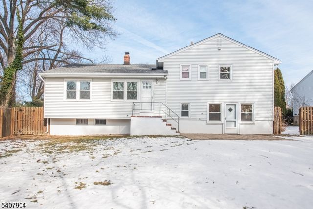 33 Tuers Pl, Montclair Twp., NJ 07043