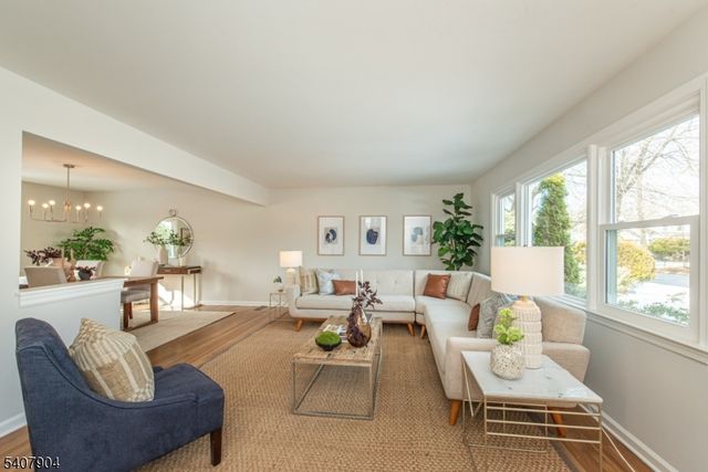 33 Tuers Pl, Montclair Twp., NJ 07043