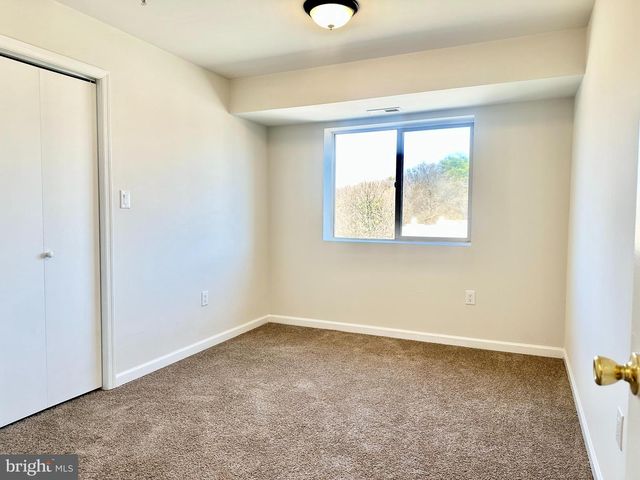 4110 Ames St NE Apt 303, Washington, DC 20019