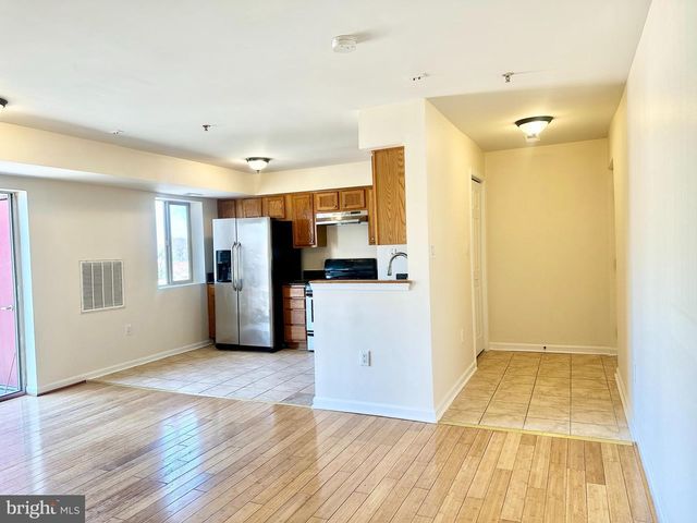 4110 Ames St NE Apt 303, Washington, DC 20019