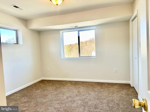 4110 Ames St NE Apt 303, Washington, DC 20019