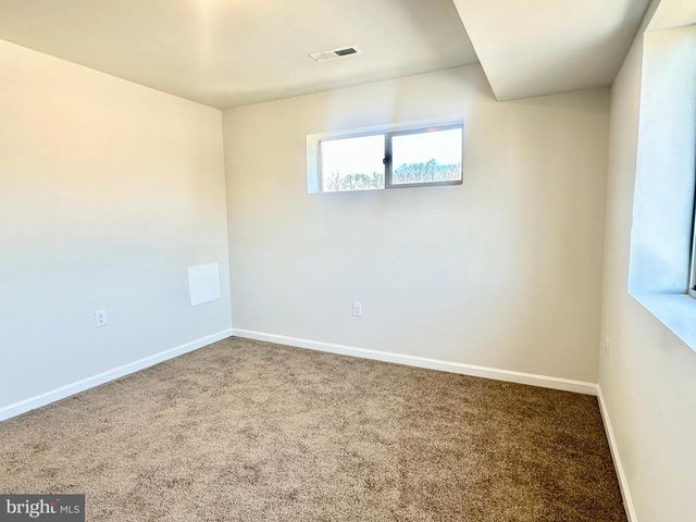 4110 Ames St NE Apt 303, Washington, DC 20019