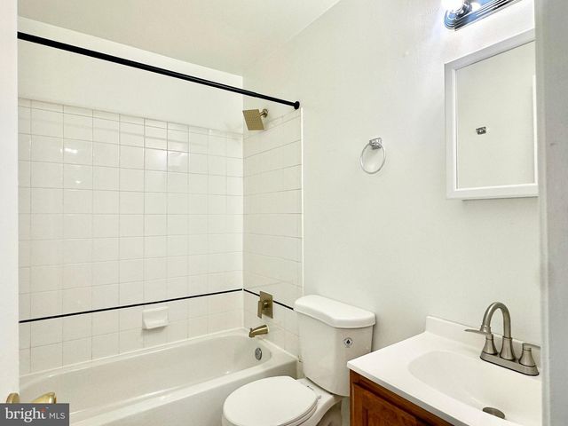 4110 Ames St NE Apt 303, Washington, DC 20019