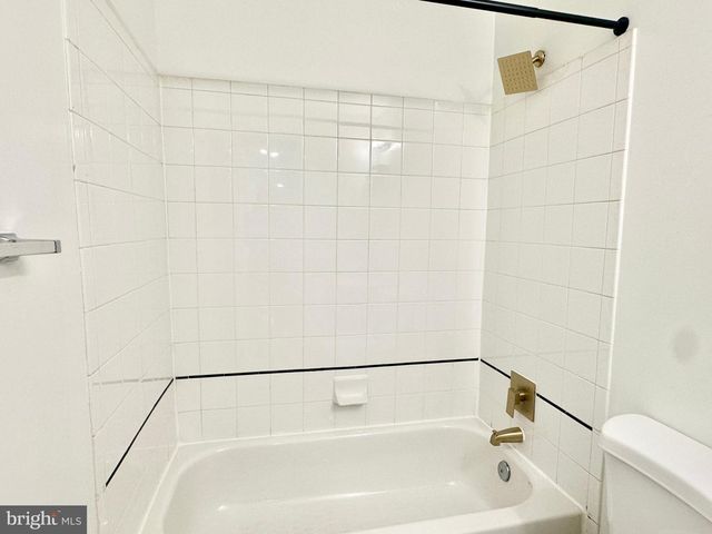 4110 Ames St NE Apt 303, Washington, DC 20019