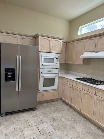 6060 Thursby Avenue, Dallas, TX 75252