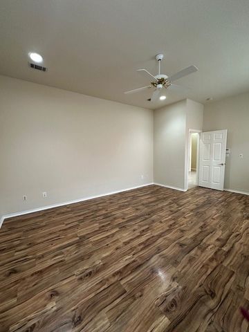 6060 Thursby Avenue, Dallas, TX 75252