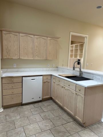 6060 Thursby Avenue, Dallas, TX 75252