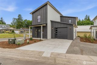 210 Glengate Street, Cathlamet, WA 98612