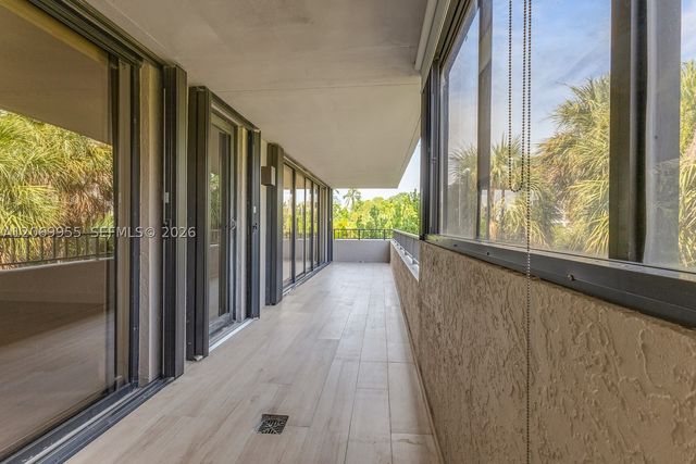 251 Crandon Blvd 210, Key Biscayne, FL 33149