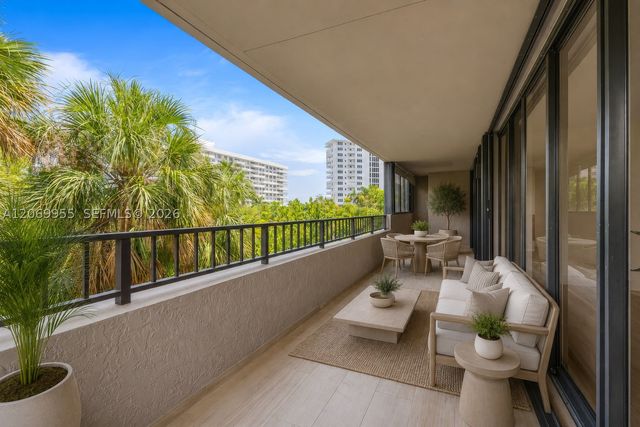 251 Crandon Blvd 210, Key Biscayne, FL 33149