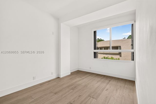251 Crandon Blvd 210, Key Biscayne, FL 33149