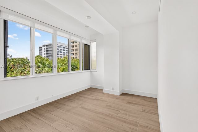 251 Crandon Blvd 210, Key Biscayne, FL 33149