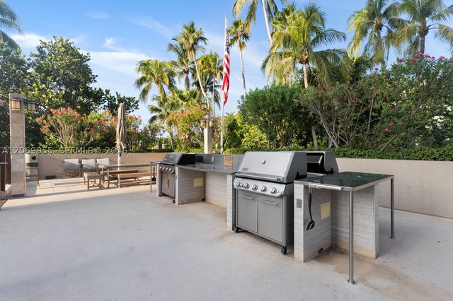 251 Crandon Blvd 210, Key Biscayne, FL 33149